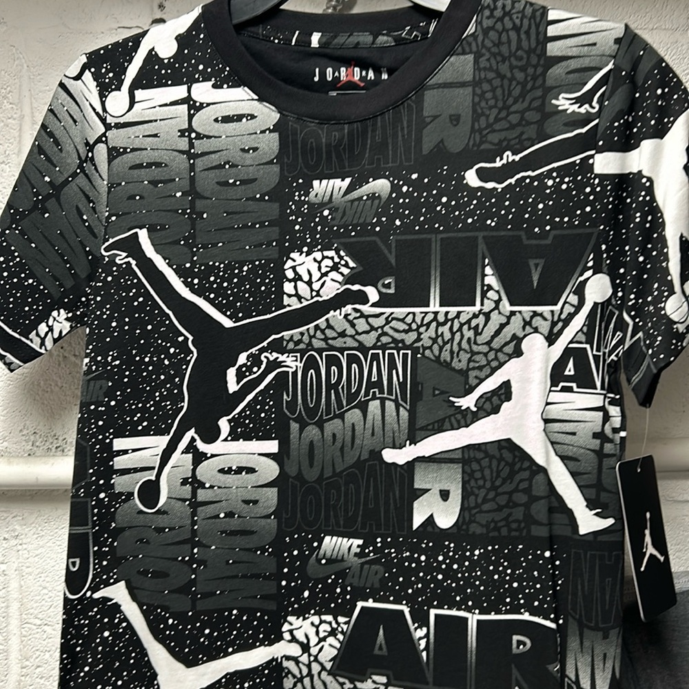 T shirt by Jordan air